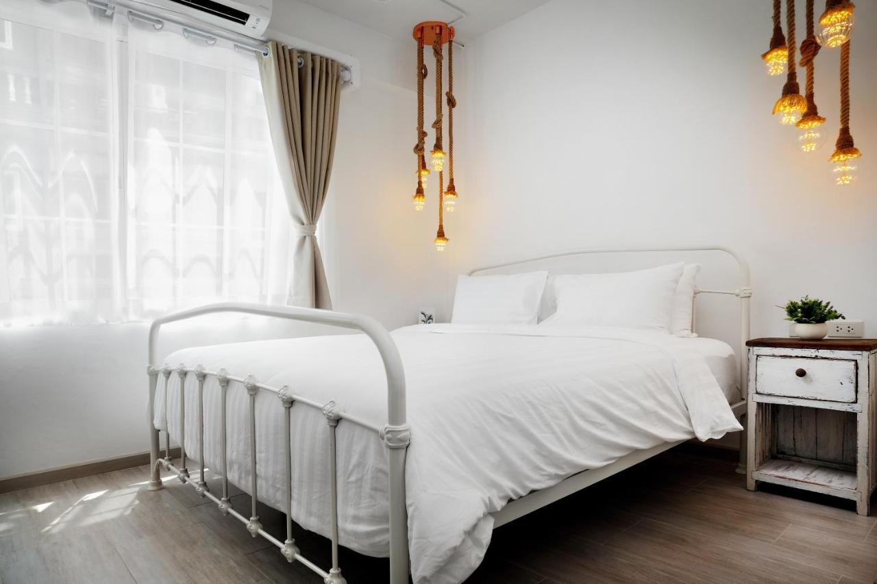 バンコク都 ハイド アンド シーク ブティック ホームテル Bed & Breakfast エクステリア 写真